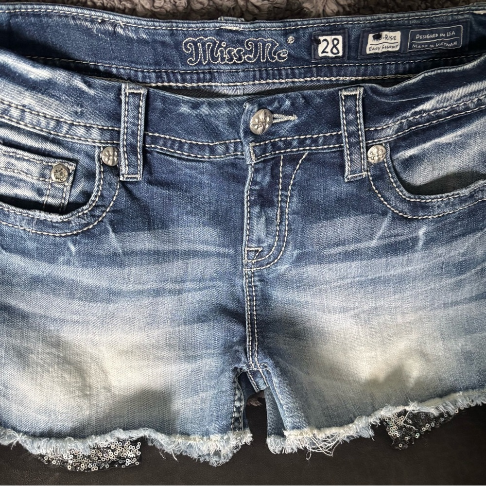 Miss me shorts with sequin pockets
